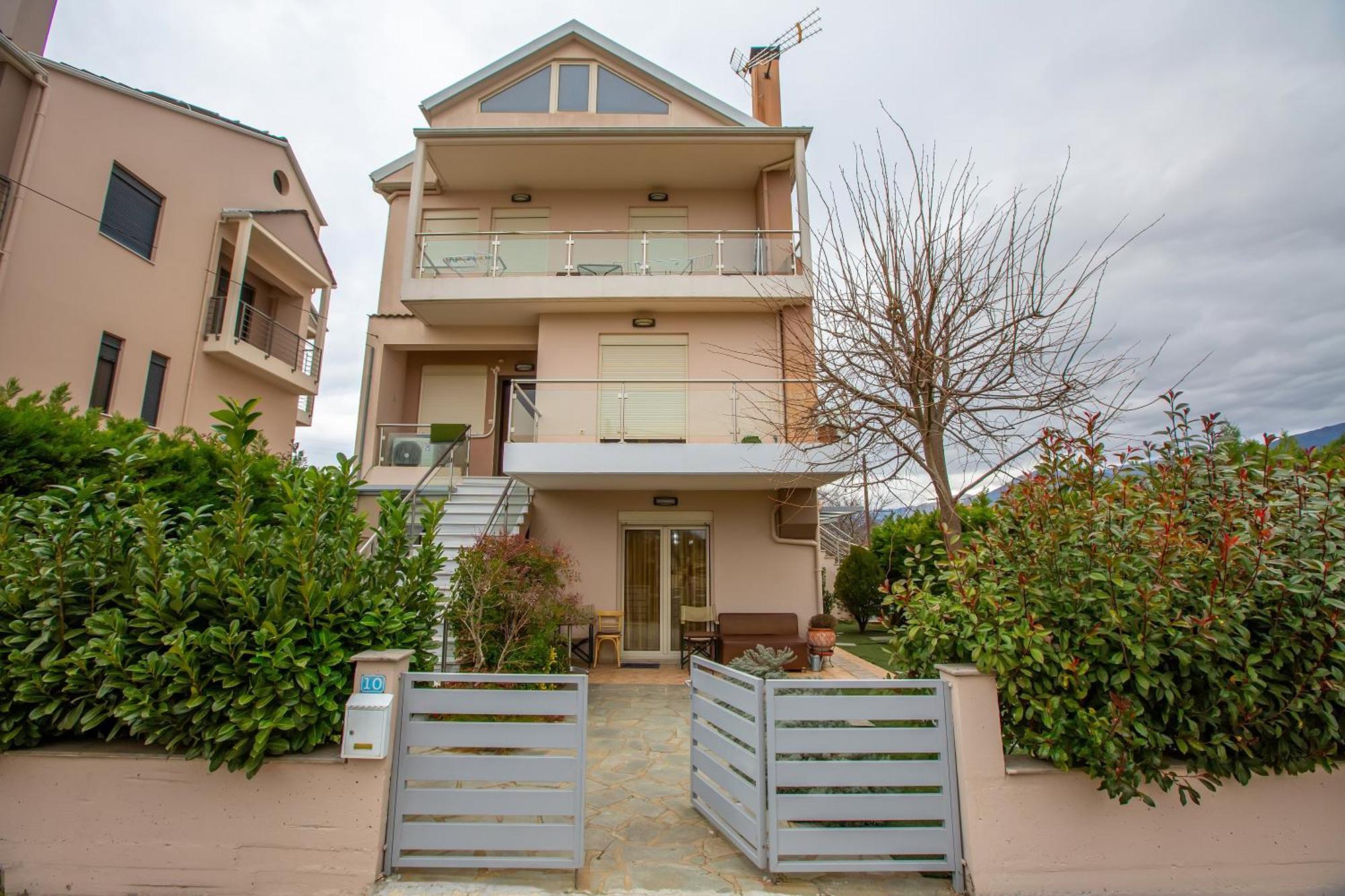 Chris Cozy Apartment Ioannina Exterior photo
